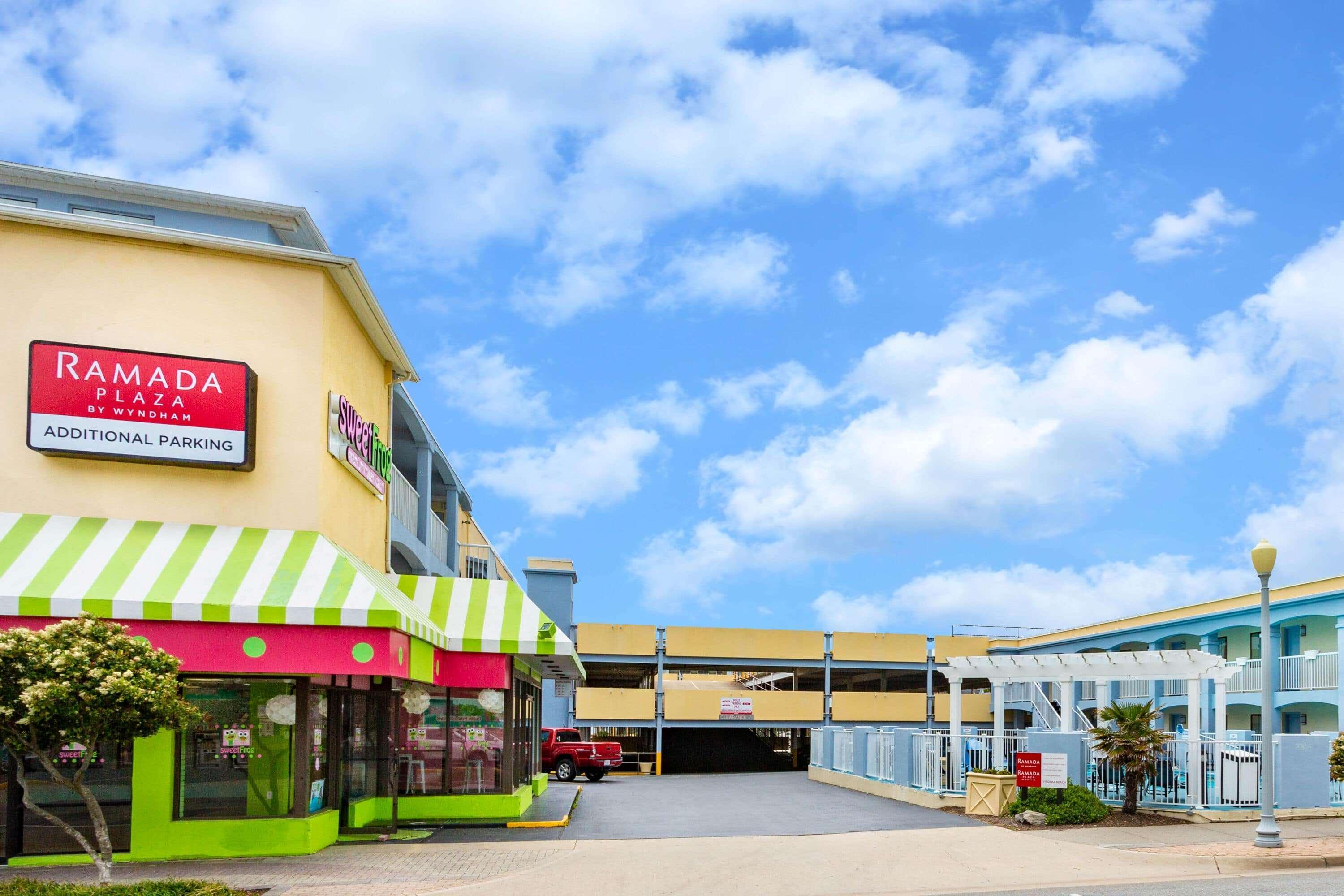 Ramada By Wyndham Virginia Beach Exteriör bild