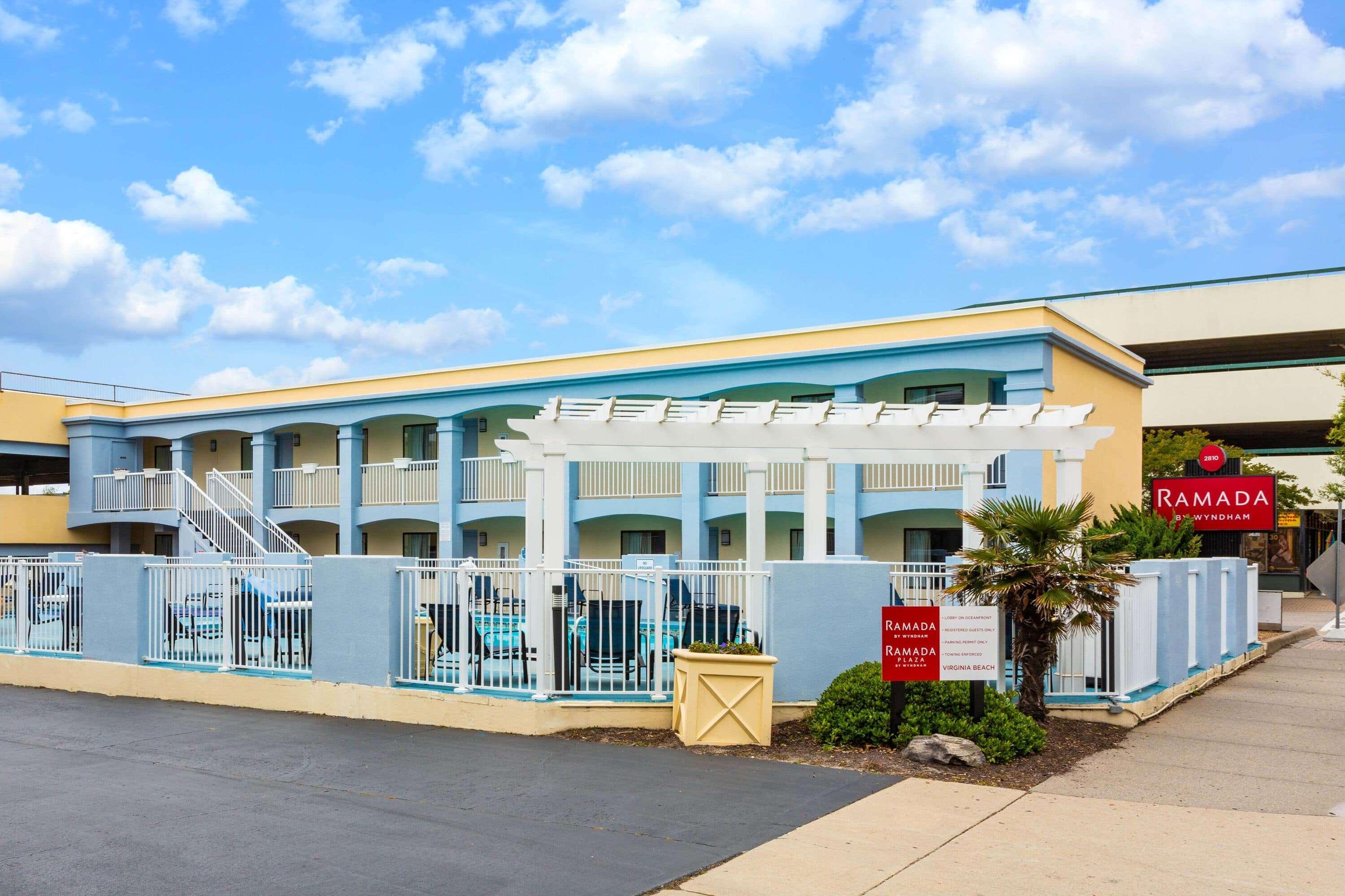 Ramada By Wyndham Virginia Beach Exteriör bild