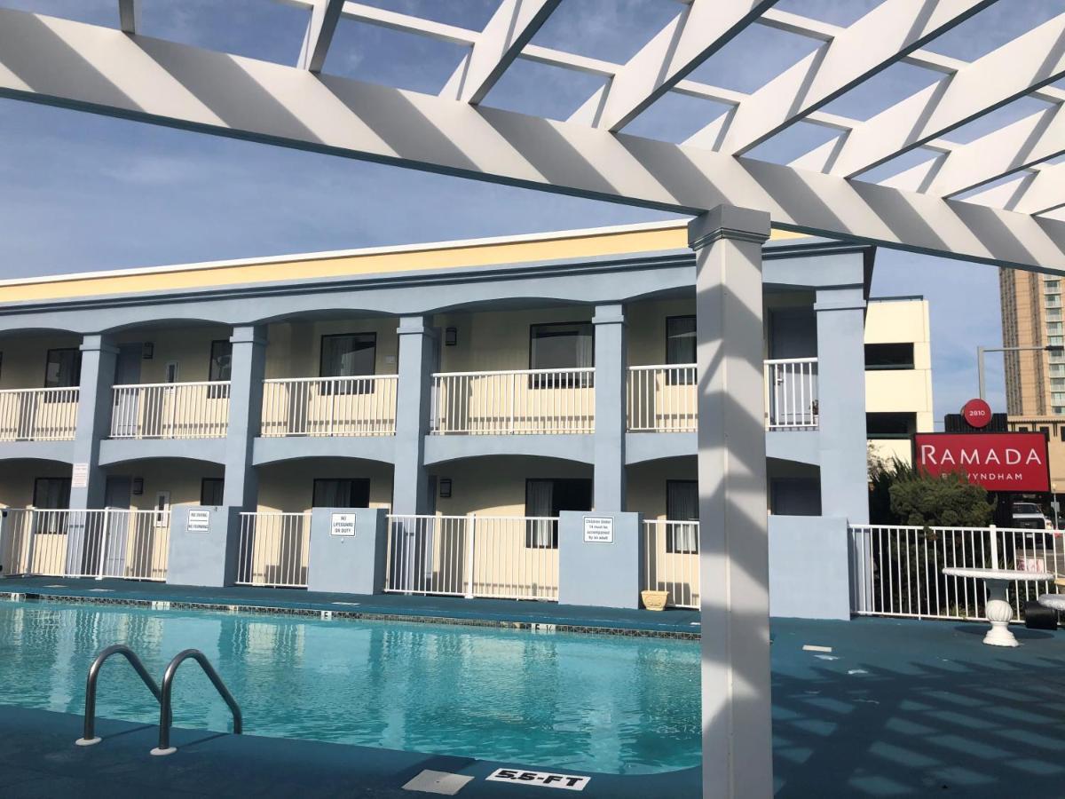 Ramada By Wyndham Virginia Beach Exteriör bild